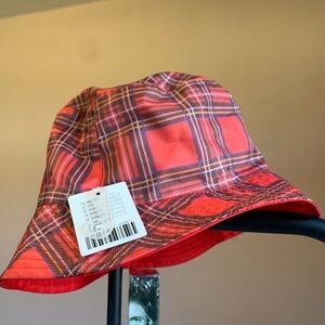 NWT Urban Outfitters Red Plaid Bucket Hat